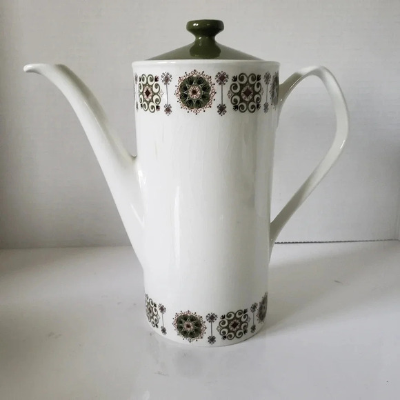 Vintage 1960s  Johnston Brothers Large Green/White Coffee/Tea Pot. - Picture 2 of 12